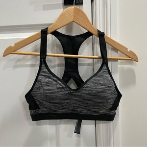 32B Victoria’s Secret Sports Bra